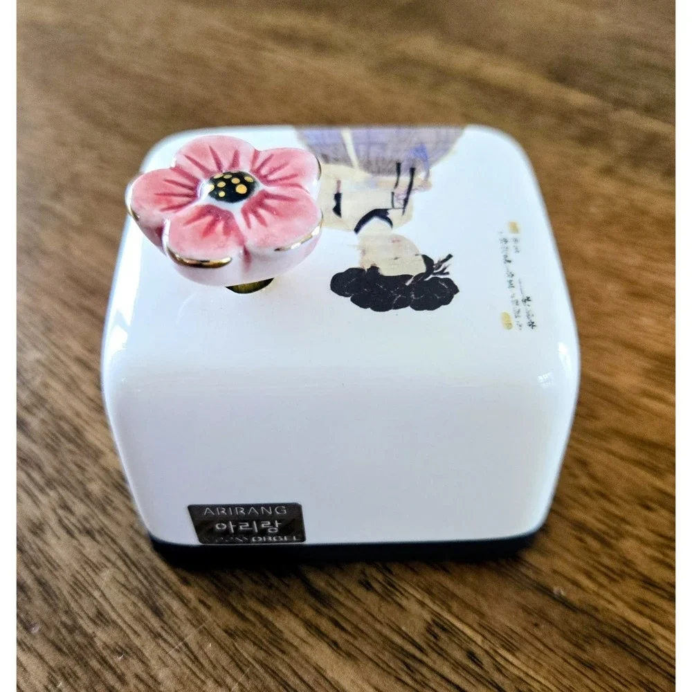 Moony Orgel Arirang Music Box Korea Signed Handmade/Painted Cherry Blossom 3D